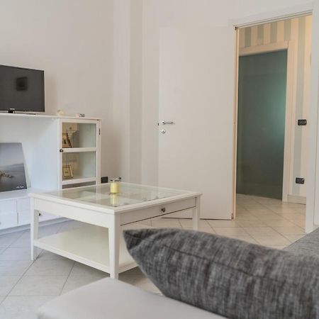 Maison M, Terre Marine Apartment San Terenzo Luaran gambar